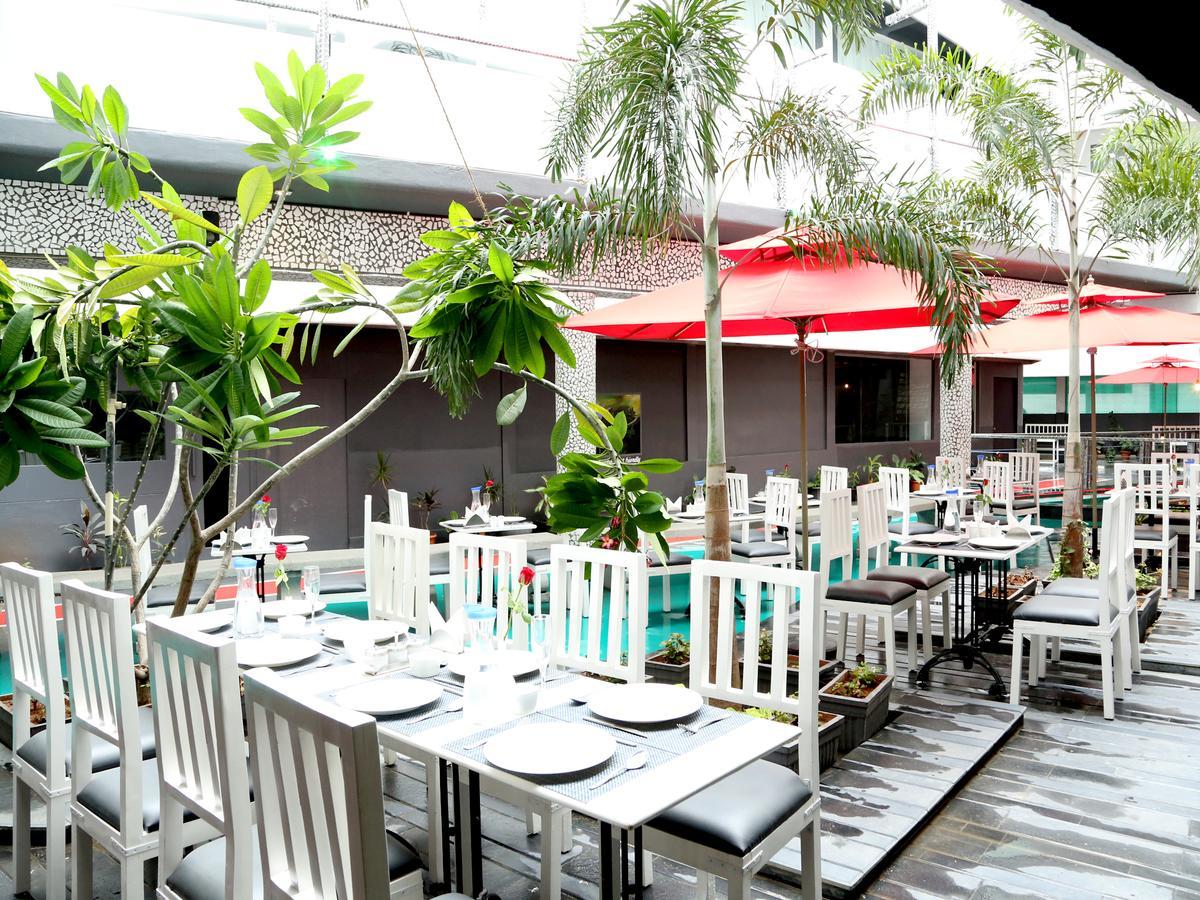 Days Inn & Suites By Wyndham Bengaluru Whitefield Esterno foto